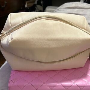 Dolce & Gabbana Devotion Cream Cosmetic Bag w/mascara